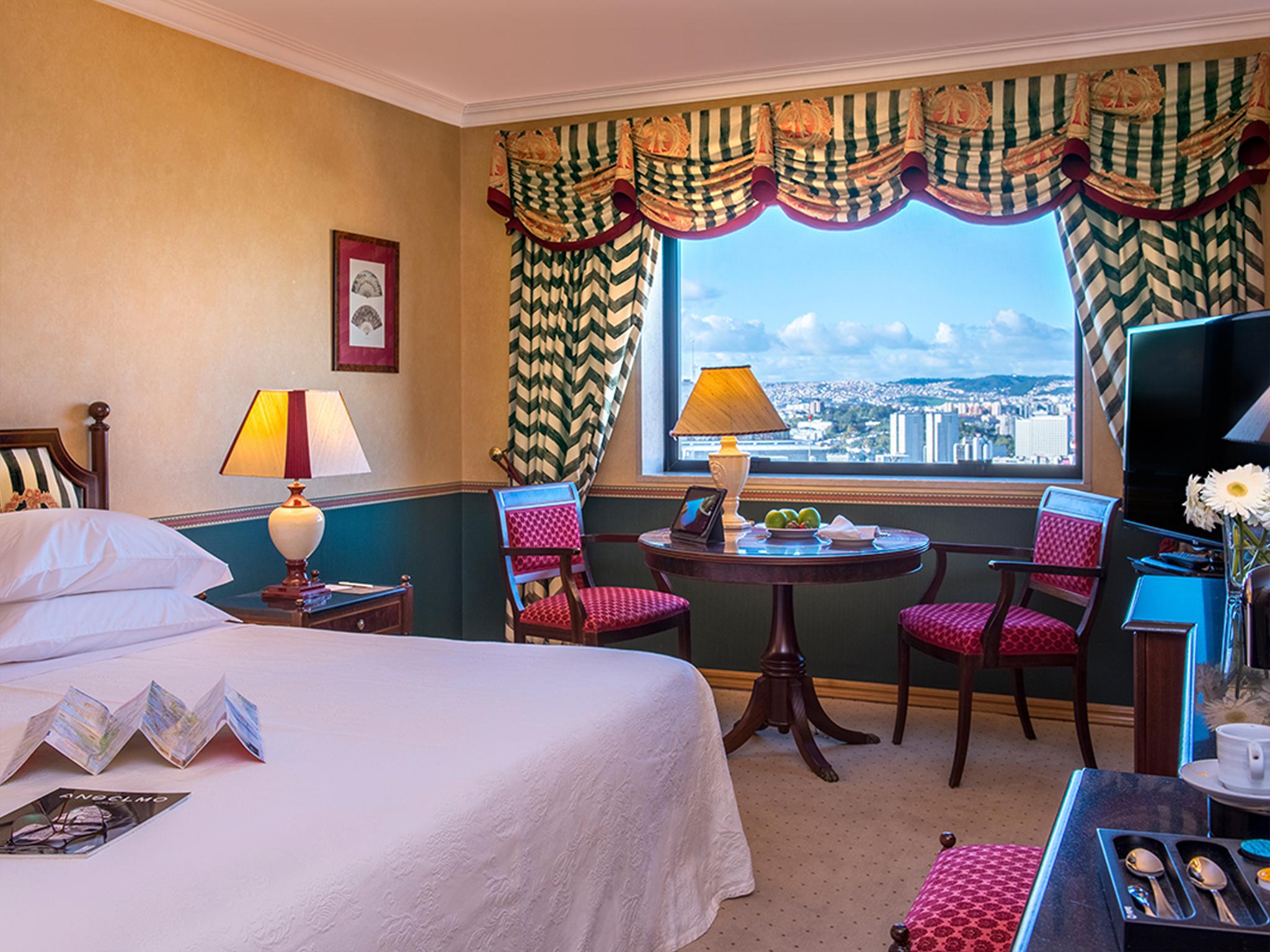 ดอม เปโดร ลิสบอน Hotel ภายนอก รูปภาพ A room at the hotel