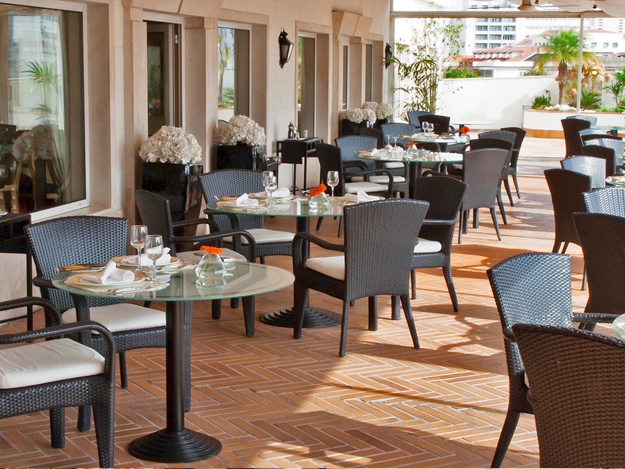ดอม เปโดร ลิสบอน Hotel ภายนอก รูปภาพ The Terrace