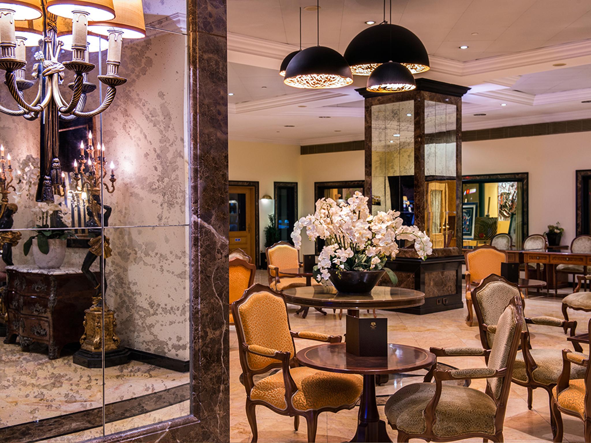 ดอม เปโดร ลิสบอน Hotel ภายนอก รูปภาพ The lobby of the hotel