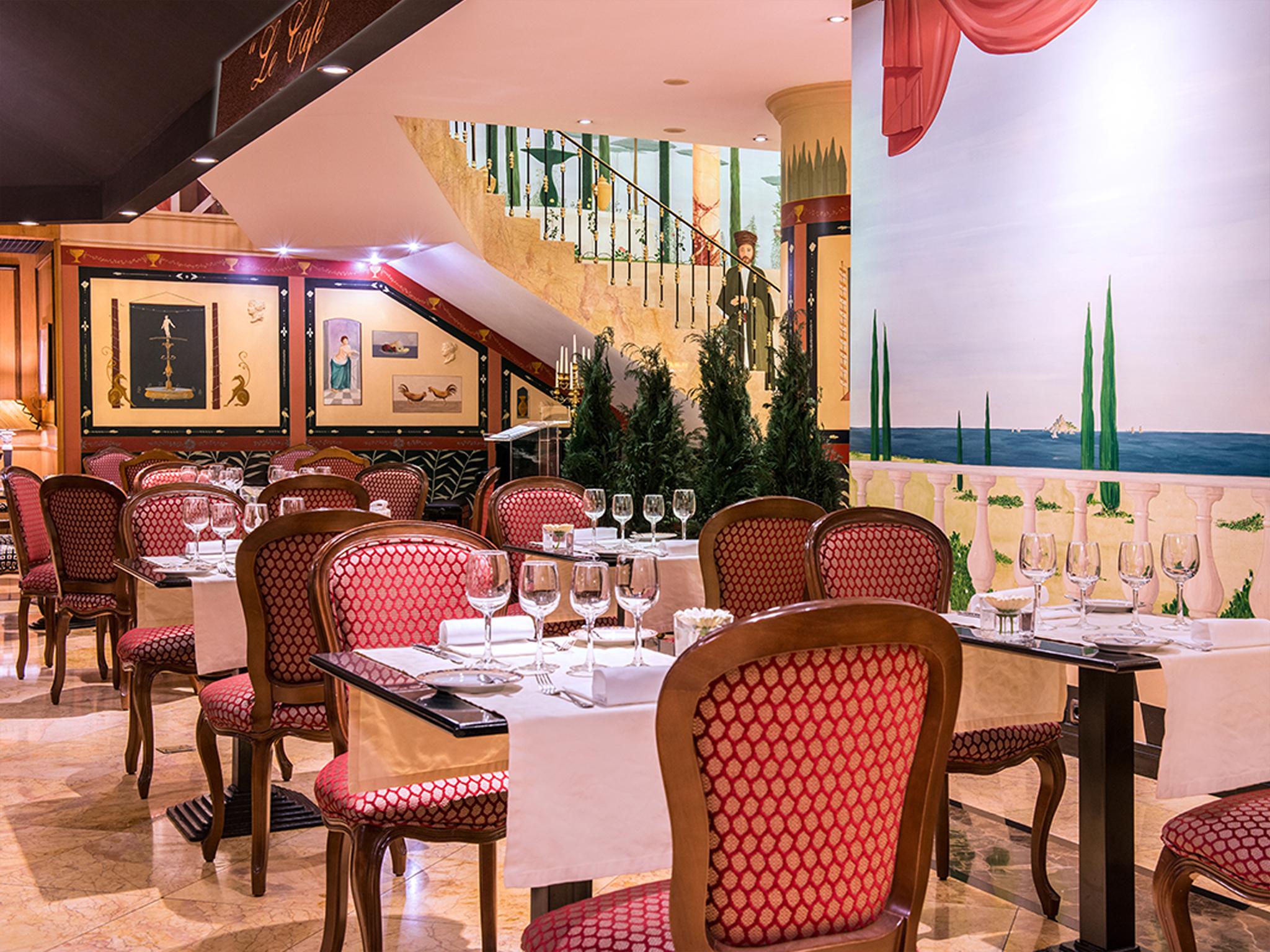 ดอม เปโดร ลิสบอน Hotel ภายนอก รูปภาพ Restaurant