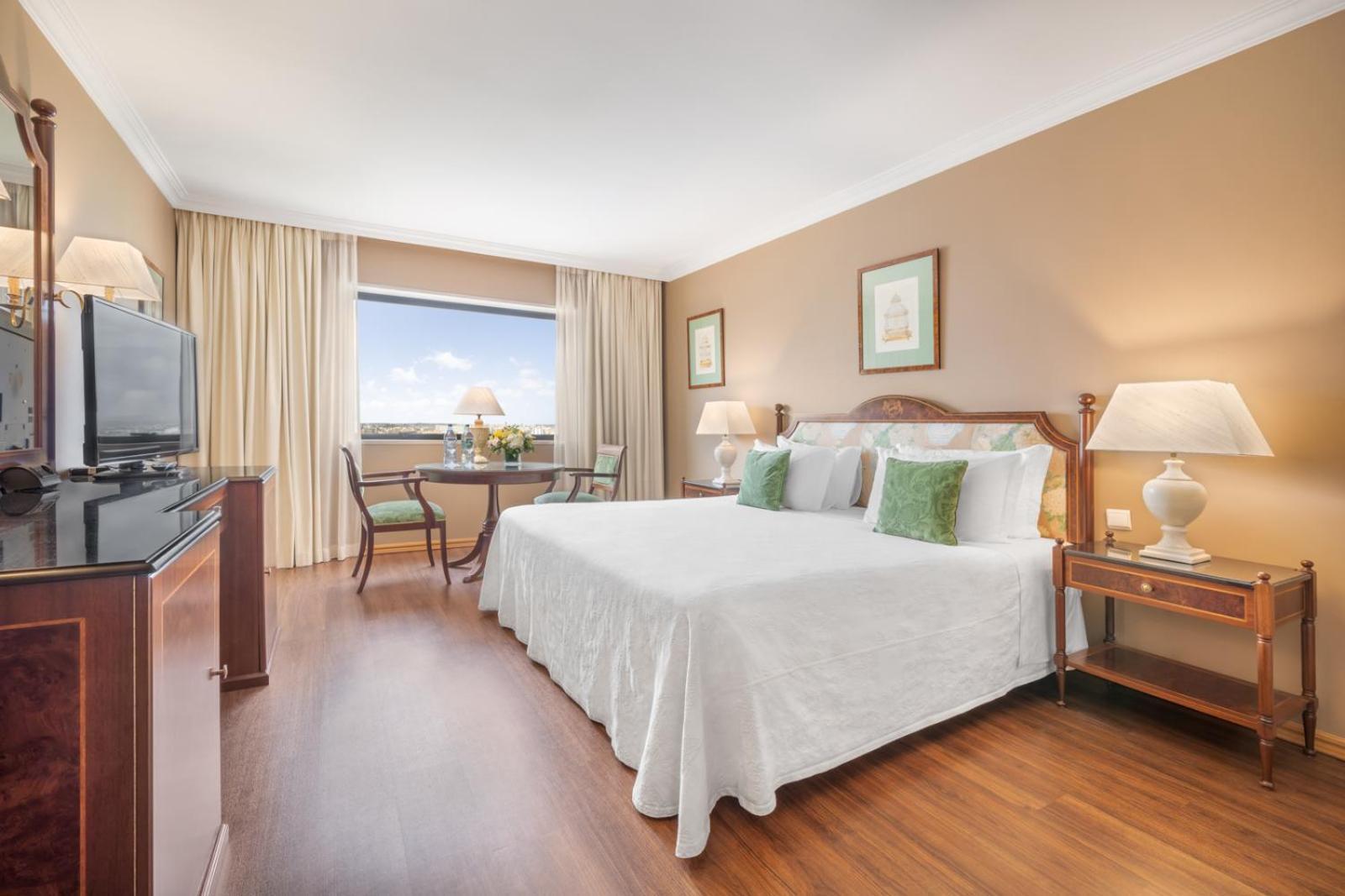 ดอม เปโดร ลิสบอน Hotel ภายนอก รูปภาพ A room at the hotel