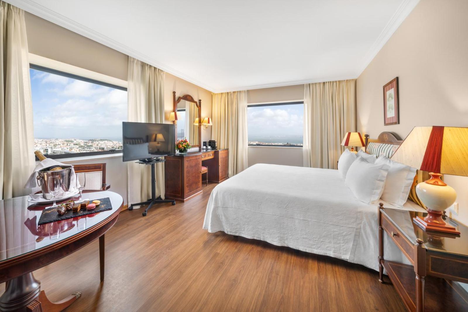 ดอม เปโดร ลิสบอน Hotel ภายนอก รูปภาพ Executive Suite