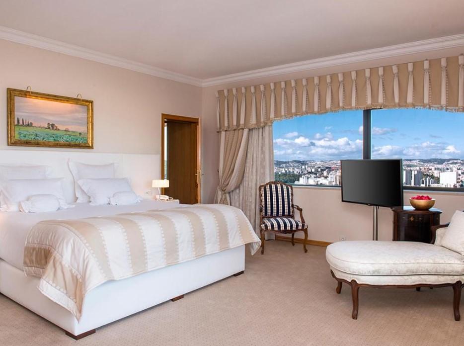ดอม เปโดร ลิสบอน Hotel ภายนอก รูปภาพ A bedroom at the hotel